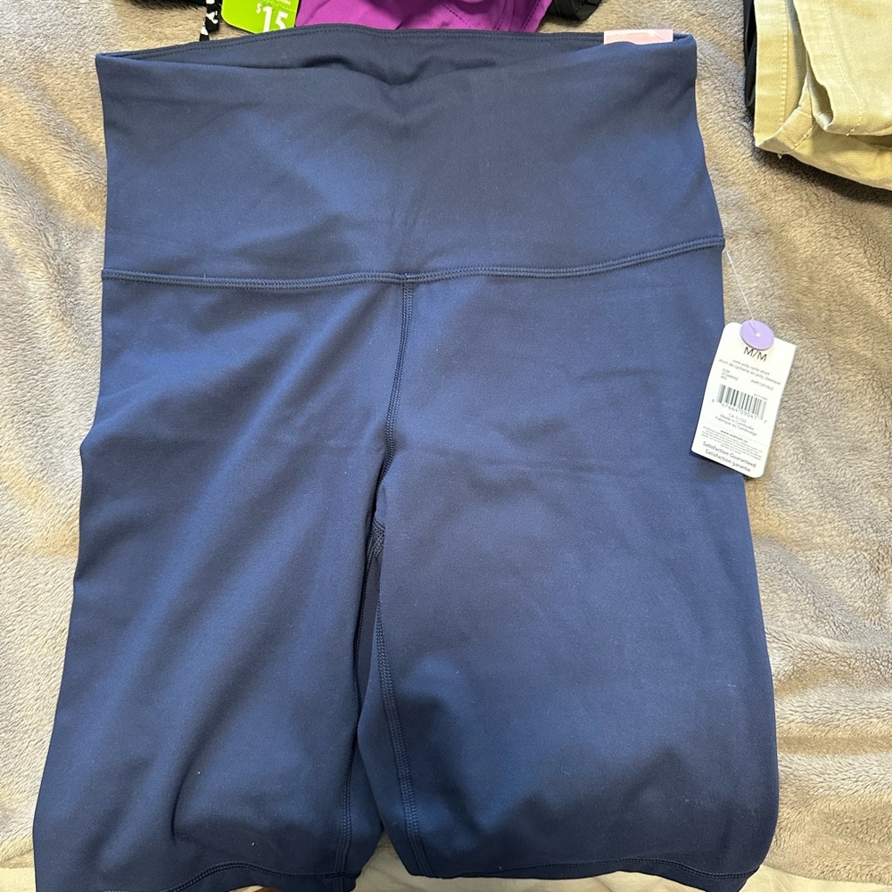 Shorts - Picture 4 of 11